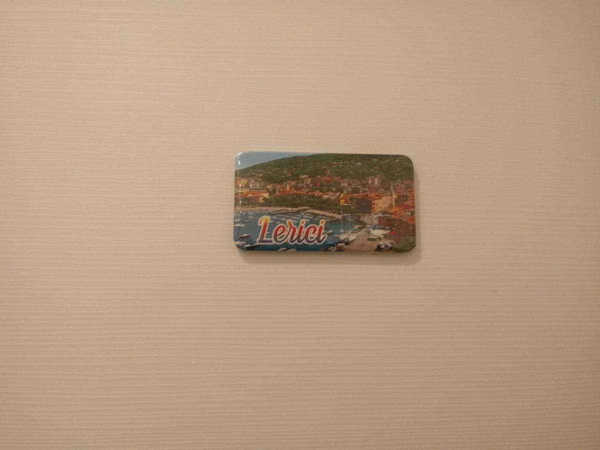 Travel House Hotel Специя Екстериор снимка